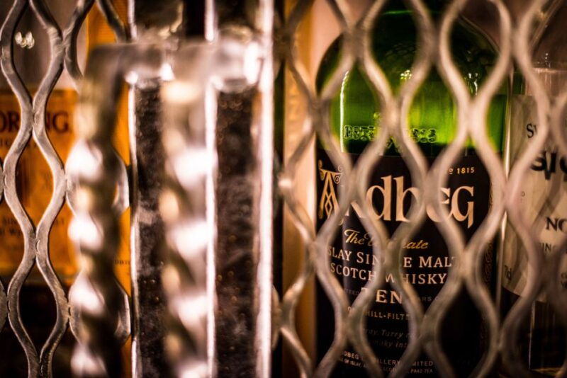 edinburgh-the-lost-close-underground-scotch-whiskey-tasting