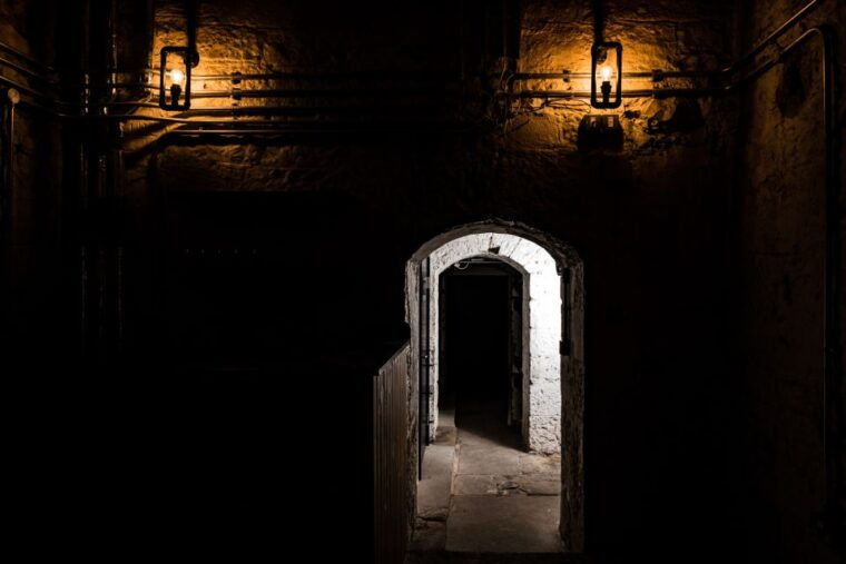 edinburgh-the-lost-close-underground-scotch-whiskey-tasting