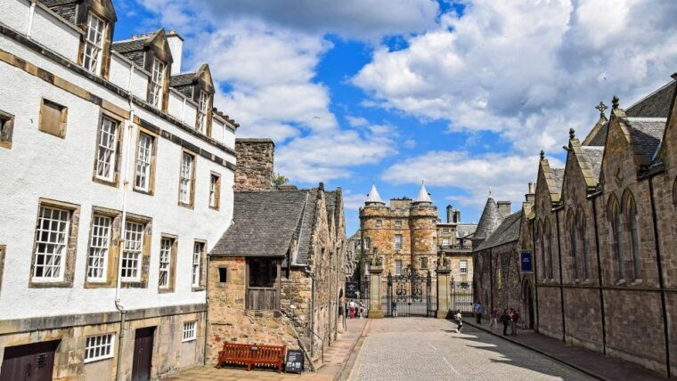 edinburgh-the-royal-city-tour-from-london