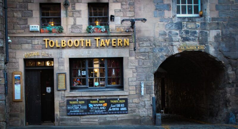 edinburgh-tolbooth-tavern-haggis-taster-whisky-sampling