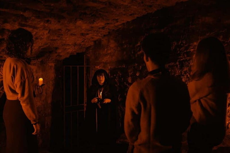 Edinburgh: Underground Vaults and Graveyard Evening Tour - Who Will Love This Tour?