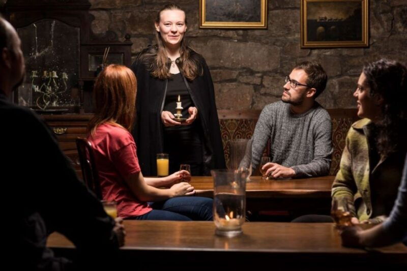 edinburgh-underground-vaults-evening-ghost-tour-with-whisky