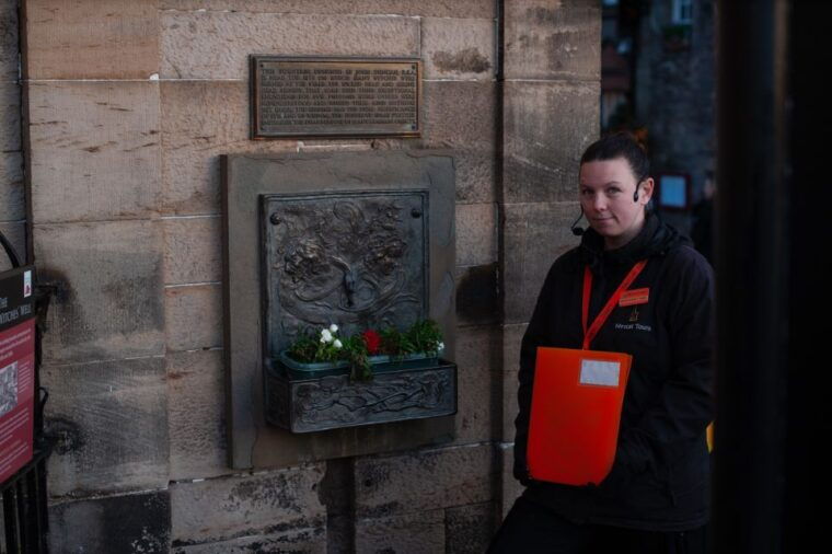 edinburgh-witches-trials-and-truth-small-group-tour