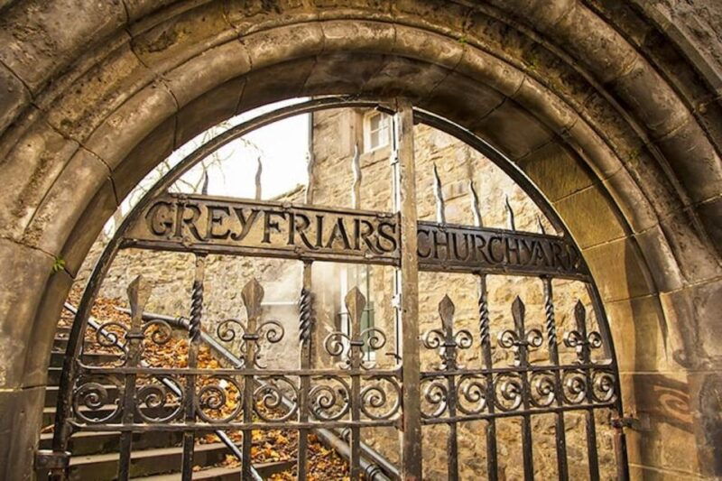 edinburghs-haunted-heart-ghouls-graves-and-ghostly-tales