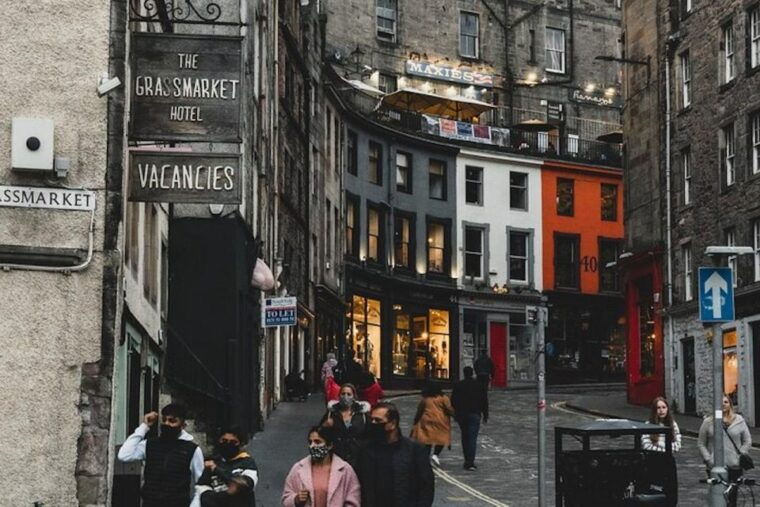 edinburghs-haunted-heart-ghouls-graves-and-ghostly-tales
