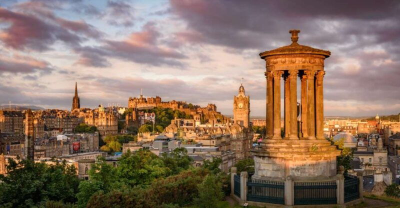 edinburghs-hidden-treasures-black-taxi-tour