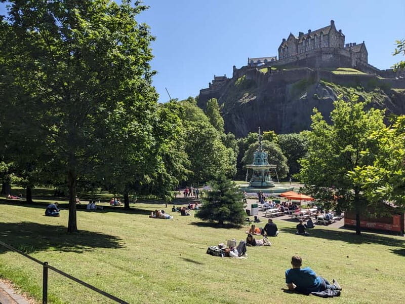 Edinburgh's must-see attractions: walking tour in French - Practical Details