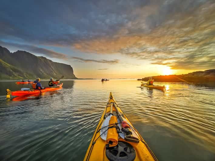 eggum-lofoten-islands-midnight-sun-kayak-tour