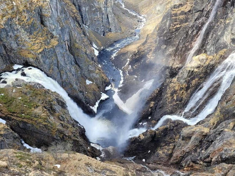 Eidfjord: Vøringsfossen Waterfall Roundtrip Transfer 2h - What to Bring and Practical Tips