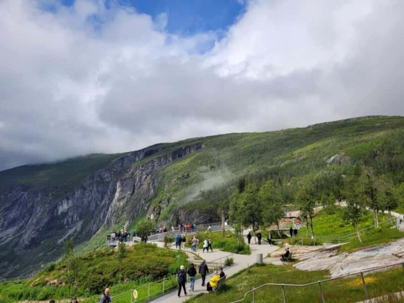 Eidfjord:Vøringsfossen Waterfalls SysenDam, Måbo Valley Tour - Key Points