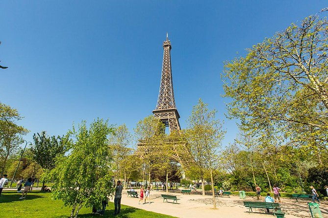 eiffel-tower-access-tour-to-2nd-floor-with-summit-option-by-lift