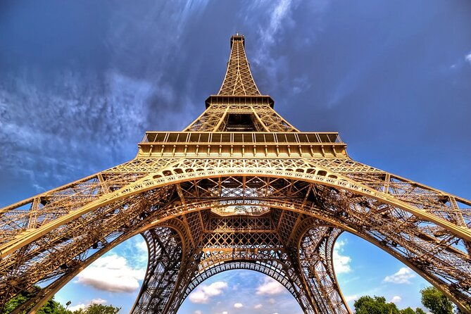 eiffel-tower-access-up-to-2nd-floor-with-host-and-optional-summit