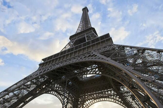 eiffel-tower-climbing-tour-with-summit-access