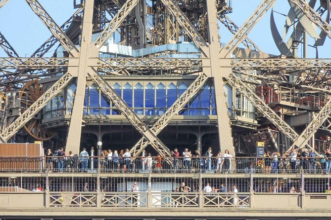 eiffel-tower-elevator-tour-with-interactive-guide-and-summit
