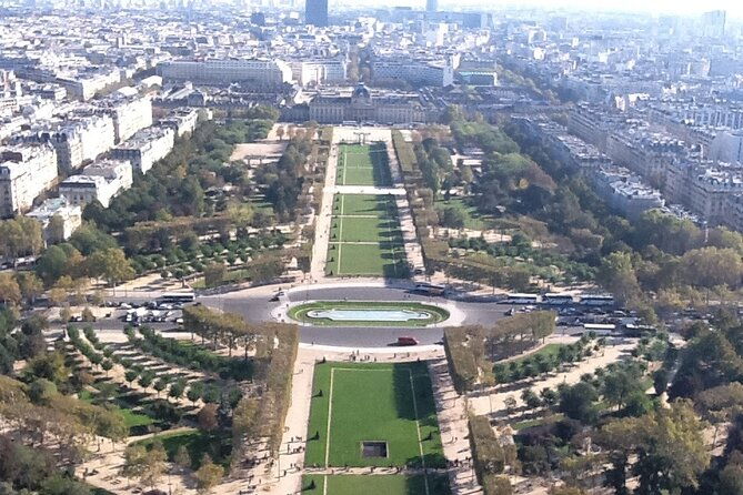 eiffel-tower-guided-elevator-tour-summit-optional