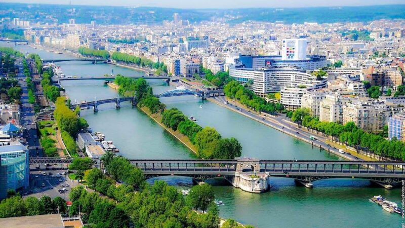 eiffel-tower-history-curiosities-tour-plus-boat-ride-on-the-seine-river