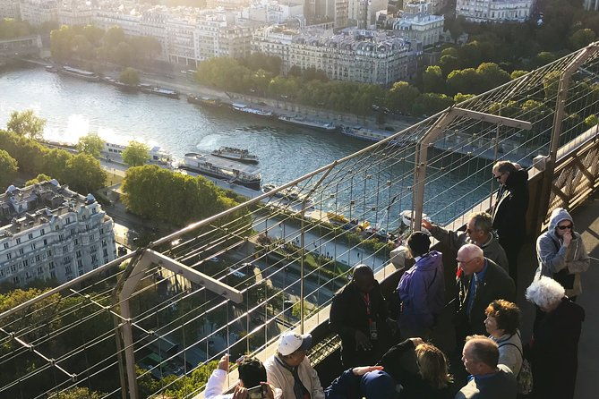 eiffel-tower-pre-booked-ticket-by-lift-with-summit-options