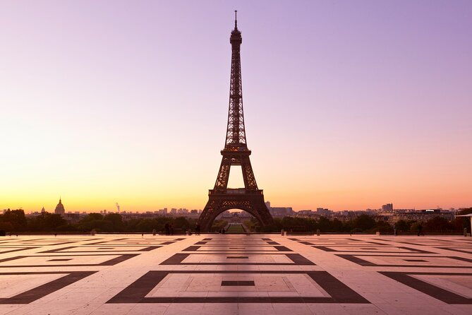 eiffel-tower-tickets-by-elevator-with-option-to-the-summit
