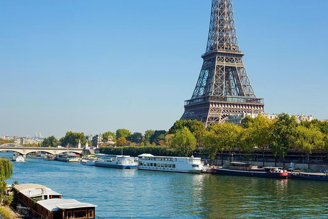 eiffel-tower-tour-by-lift-and-seine-cruise-3