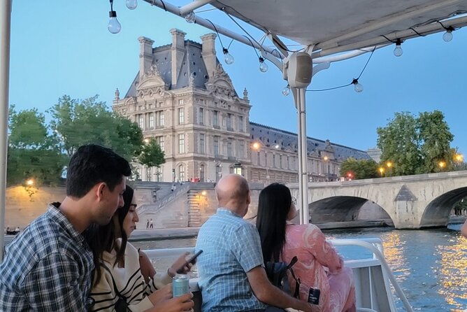 eiffel-tower-tour-river-cruise-with-summit-option