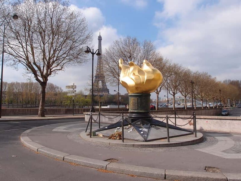 Eiffel Tower Tour to Les Invalides plus Boat Ride on the Seine River - Key Points
