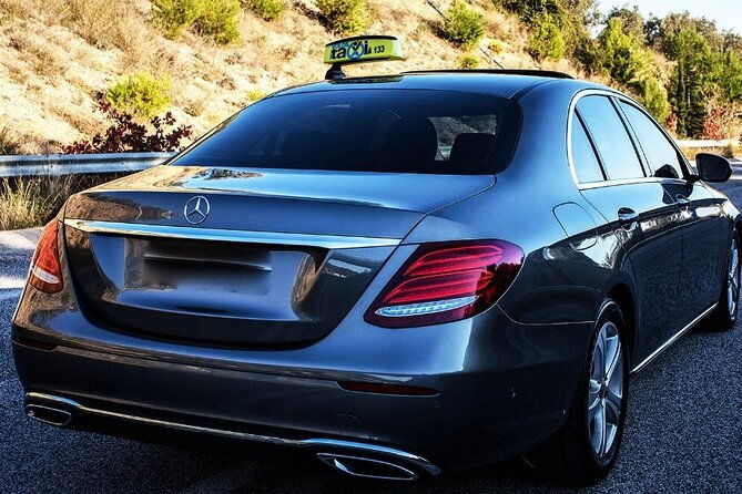 eiffel-tower-with-private-pick-up-from-your-hotel