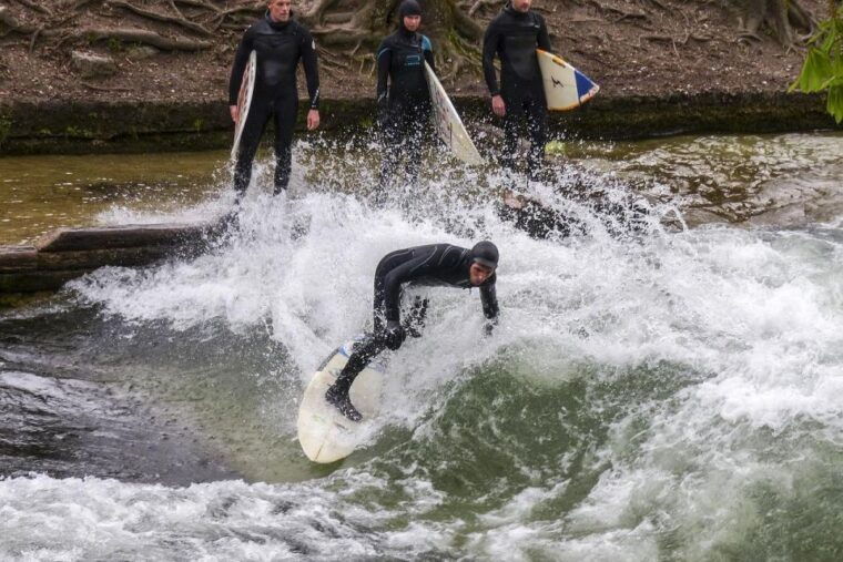 eisbach-wave-surfing-in-the-center-of-munich-germany