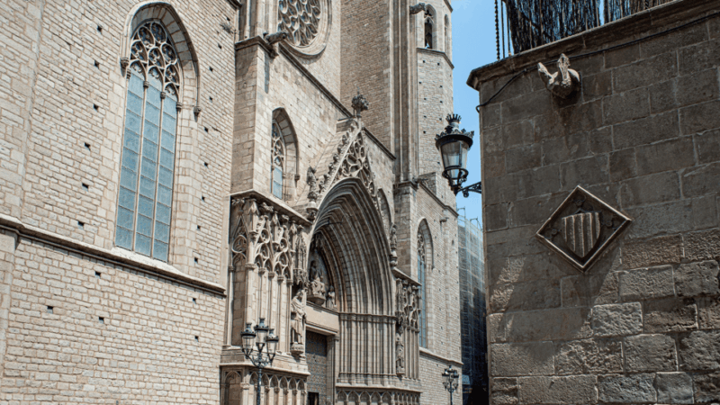 el-born-basilica-of-santa-maria-del-mar-tour-terrace-access