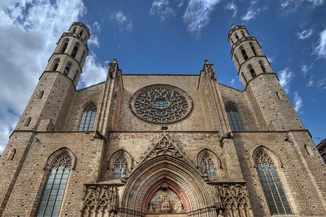 El Born: Santa Maria del Mar Tour with Exclusive Rooftop Views - What Makes This Tour Stand Out?
