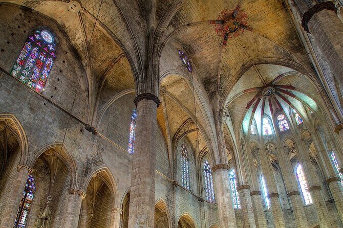 El Born: Santa Maria del Mar Tour with Exclusive Rooftop Views - Final Thoughts