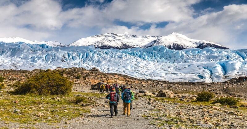 el-calafate-perito-moreno-glacier-trekking-tour-and-cruise