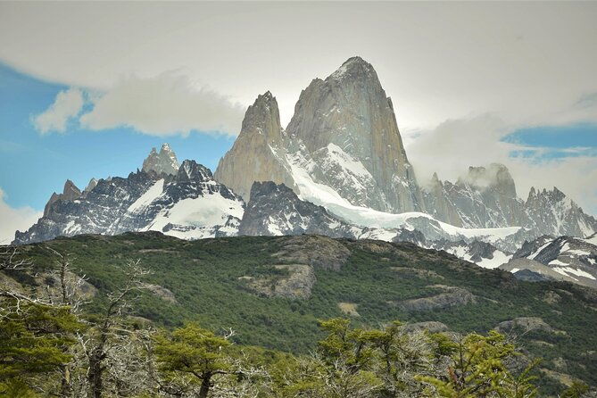 el-chalten-full-day-trekking-to-loma-del-pliegue-tumbado