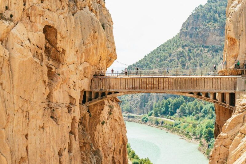 el-chorro-caminito-del-rey-guided-tour-with-shuttle-bus