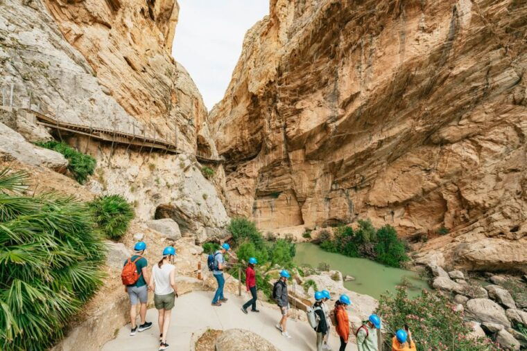 el-chorro-caminito-del-rey-guided-tour-with-shuttle-bus
