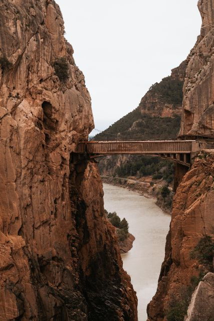 el-chorro-hike-caminito-del-rey-e-bike-guided-tour-2h