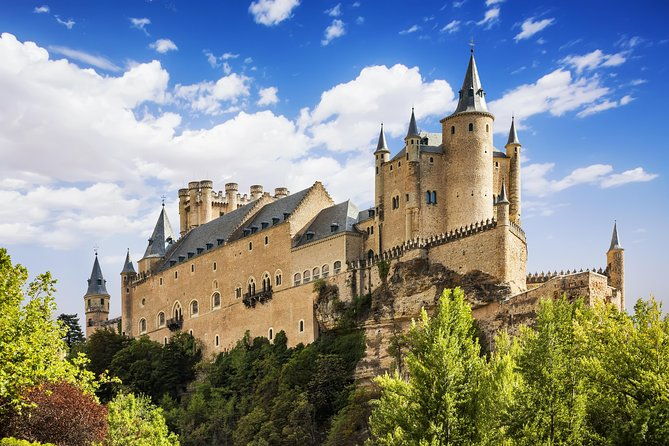 el-escorial-valley-segovia-with-cathedral-day-tour-from-madrid