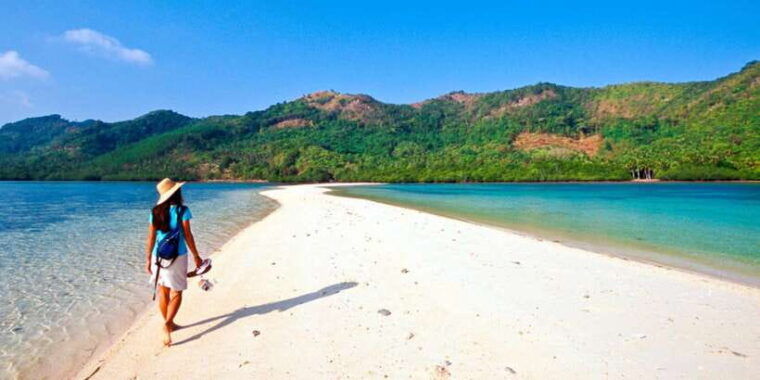 el-nido-island-hopping-tour-b-cudognong-cave-more