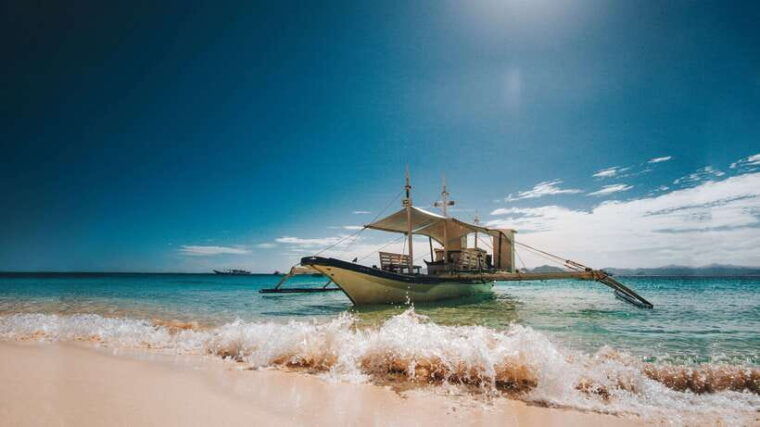 el-nido-island-hopping-tour-b-cudognong-cave-more