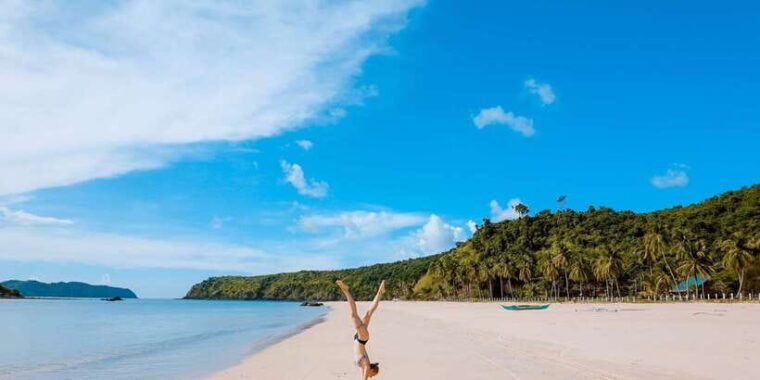 el-nido-island-hopping-tour-c-hidden-beaches-shrine