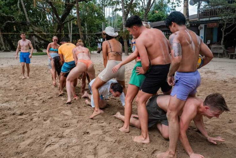 el-nido-jeepney-adventure-tour-with-lunch-by-haqqy-life
