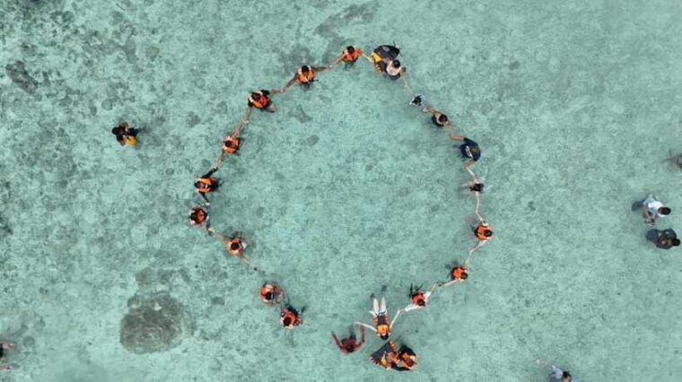 el-nido-private-cadlao-lagoon-and-beaches-tour