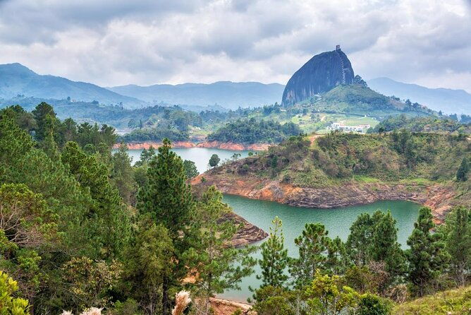 el-penol-and-guatape-private-tour-from-medellin