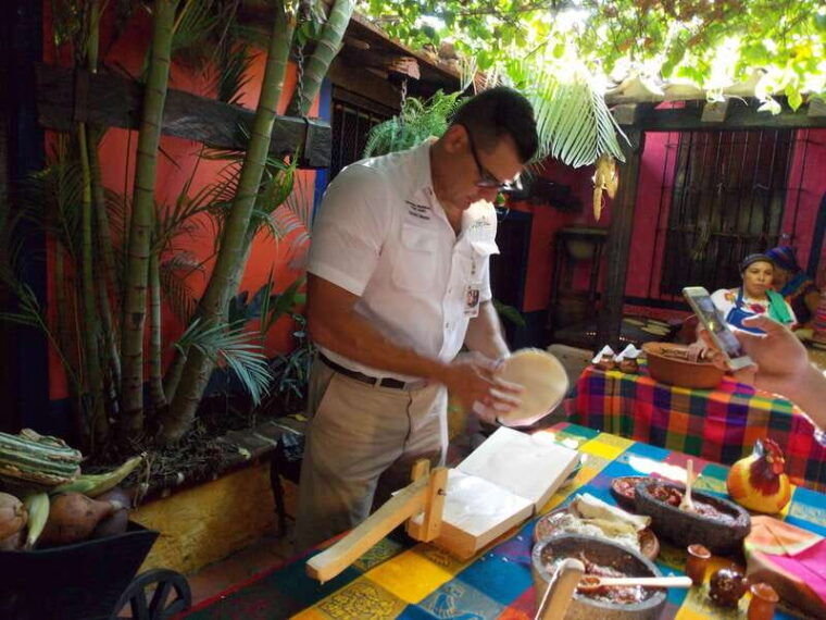 el-quelite-molcajete-salsa-and-tortilla-making-workshop