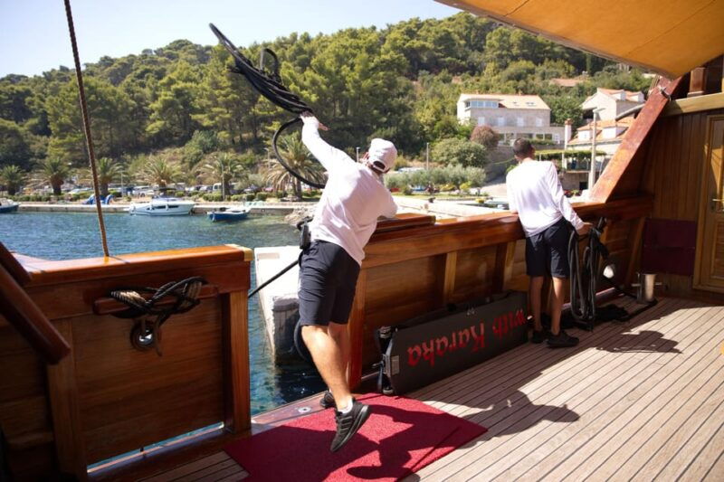 elaphite-island-hopping-with-karaka-optional-lunch