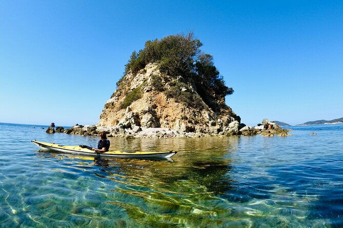 elba-island-full-day-sea-kayak-tour-2