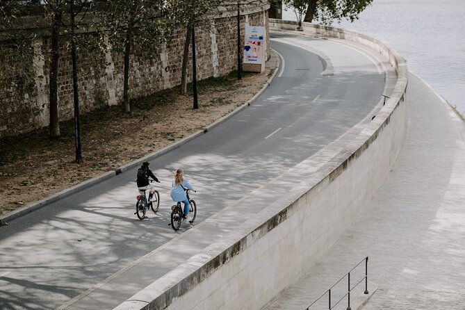 electric-bike-rental-in-paris-2