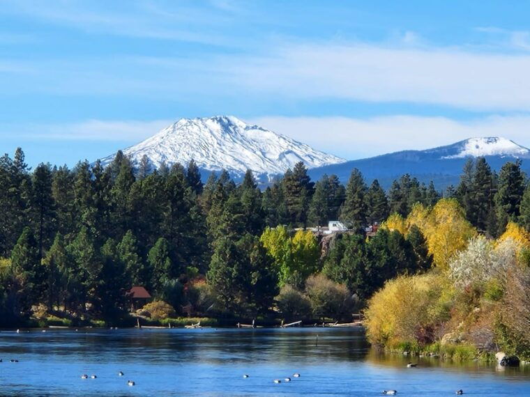 electric-bike-tour-of-bend-deschutes-river