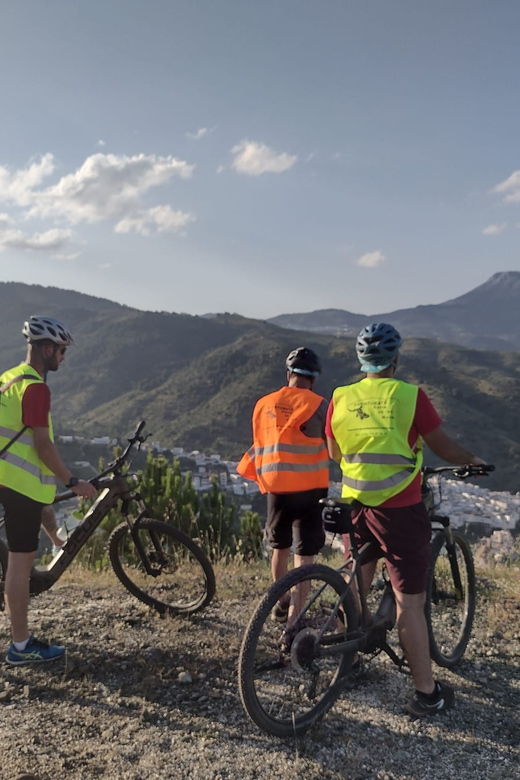 electric-mountain-bike-in-sierra-de-las-nieves-national-park