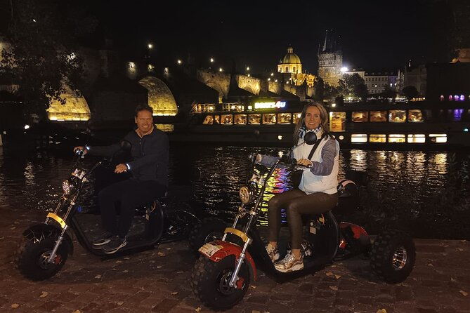 electric-trike-night-tour-in-prague-live-guided