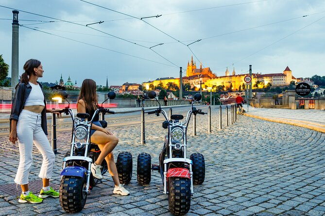 electric-trike-tour-in-prague-city-sightseeing-fun-riding